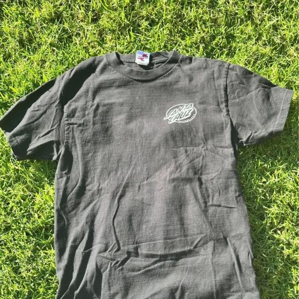 Santa-cruz Men's Black and Grey T-shirt